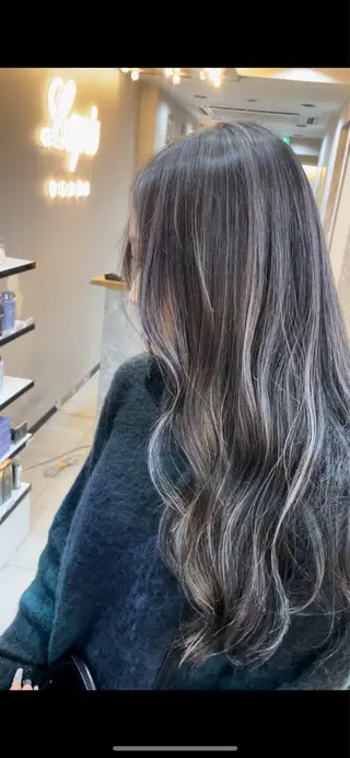 ロング ラピス大阪アメ村店所属・大阪ハイトーン✨ 🇺🇸髪質改善🌴のヘアスタイル