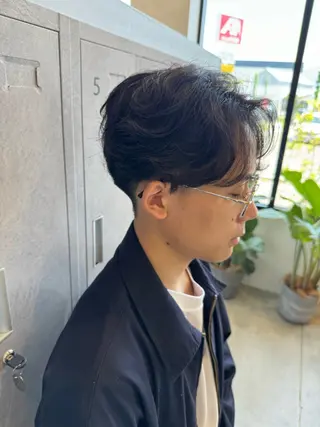 パーマ メンズ 保坂 瞭のヘアスタイル