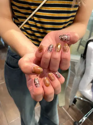 ネイル 個性派ネイル 🌼 ハルカ ♡の眉毛・アイブロウイメージ