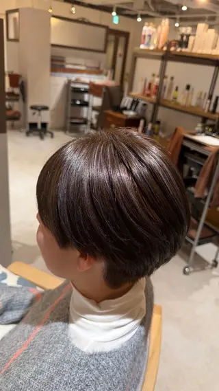 ショート カラー little lulu 梅田所属・高橋 さやかのヘアスタイル