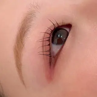 マツエク・マツパ eye lash mele.(マレ)所属・mele(マレ) akiのマツエク・マツパデザイン
