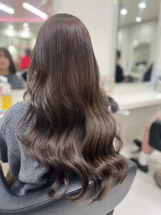 ロング カラー 大人上品ベージュ 🎀HARUNAのヘアスタイル