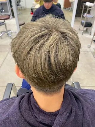 カラー メンズ ground branche 三好本店所属・中村 ひなののヘアスタイル