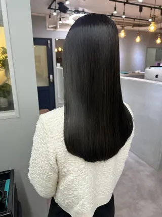 ロング カラー ヘアアレンジ CheRiR【シェリール】所属・cherir髪質改善 パーソナルカラー診断のヘアスタイル