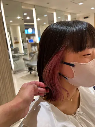 カラー 久永 菫のヘアスタイル