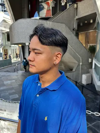 ショート パーマ メンズ 豊崎 佑輔のヘアスタイル