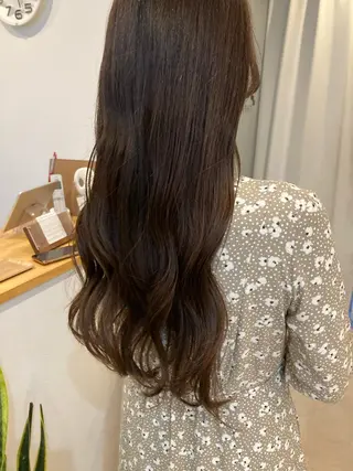 ロング ✨色持ちの良い艶 カラー✨蟹江真世のヘアスタイル