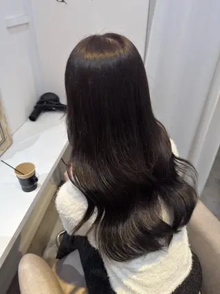 ロング 【透明感カラー🫧】 【梅田】ハルのヘアスタイル