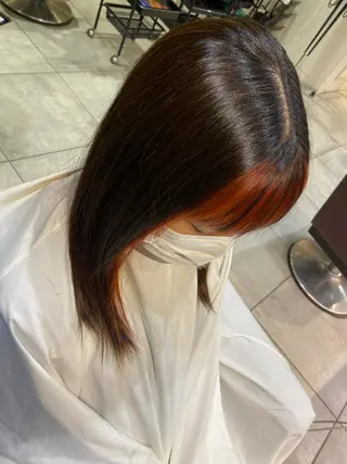 セミロング カラー 川越 輝梨奈のヘアスタイル