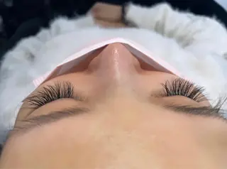 SESUNNY セサニー　SEIRAのマツエク・マツパデザイン