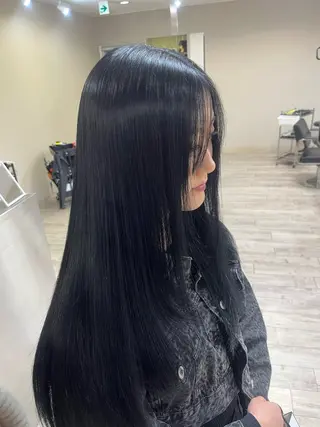 ロング TIDEHAIR RYOのヘアスタイル