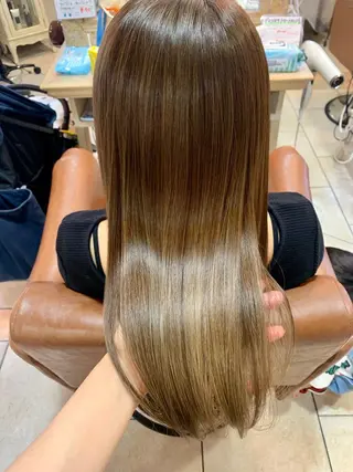 ロング 森 早希絵のヘアスタイル