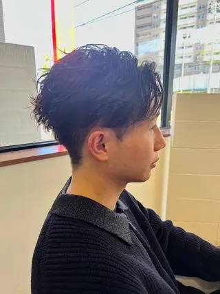 ショート パーマ メンズ 一戸 大和のヘアスタイル