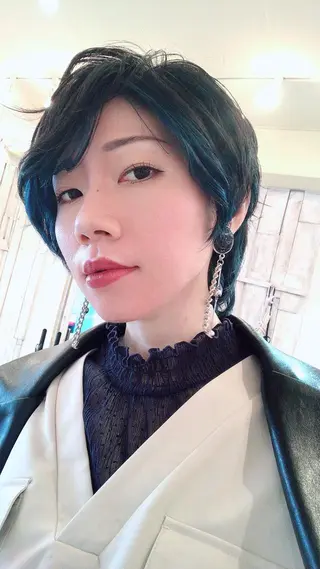 ミディアム カラー パーマ ヘアアレンジ メンズ キッズ ネイル マツエク・マツパ アニメ,Vオタク× 即効痩せエステサロンのエステ・リラクイメージ