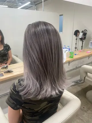 セミロング fand千葉 Sayaka❄️のヘアスタイル