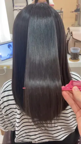 ロング ヘアー・クロマチックノート所属・杣澤 詩乃のヘアスタイル