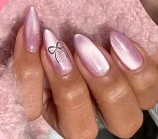 ネイル ゲン レイカのネイルデザイン