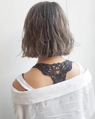 カラー iplus まつげ、眉毛、耳つぼのマツエク・マツパデザイン