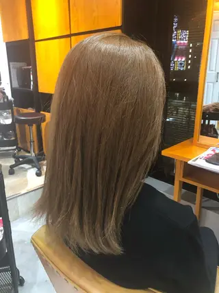 セミロング カラー 脇谷 拓弥のヘアスタイル