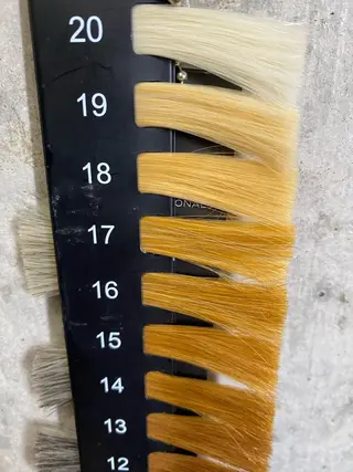 カラー 高難易度縮毛矯正　春日井　Soea(ソイア)所属・多久間 喬介のヘアスタイル