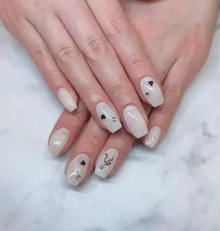 ネイル 渡邉 真衣のネイルデザイン