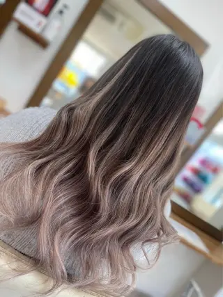 セミロング LOPEZ LAB所属・🦁LOPEZLAB /RUNA🌙のヘアスタイル