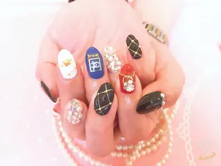 ショート ネイル SINCERELY シンシアリー🌈のネイルデザイン