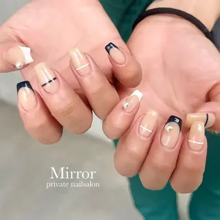ネイル nailsalon Mirrorのネイルデザイン
