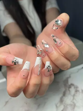ネイル Nail Salon L'arc所属・💊大阪/心斎橋 moni🧠のネイルデザイン