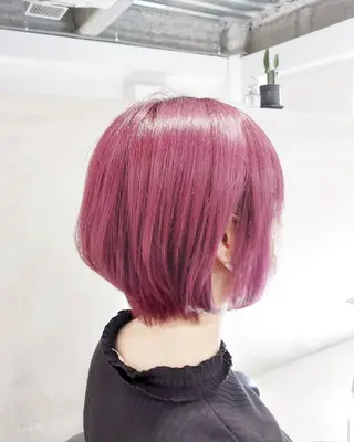 ショート カラー SHI Oのヘアスタイル