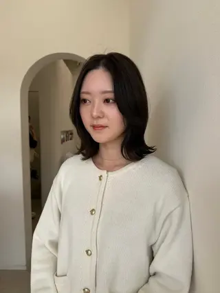 ミディアム 松本 華林のヘアスタイル