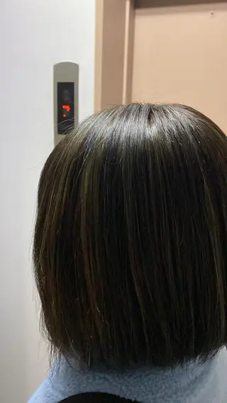 ミディアム カラー JOS所属・上野/エフェクトブリ ーチ✂︎touiのヘアスタイル