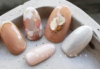 ミディアム カラー パーマ ヘアアレンジ ネイル マツエク・マツパ アイブロウ Nail branchのネイルデザイン