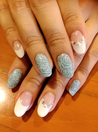 ネイル Sympa 𝓜iwako🐰ᩚのネイルデザイン