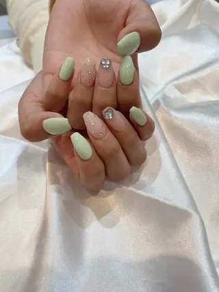 ネイル classic 新横浜所属・山田 暉のネイルデザイン