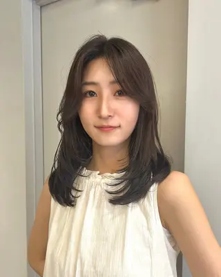 セミロング Lien by kiitos所属・韓国ヘア×レイヤー カット/上田丈也のヘアスタイル