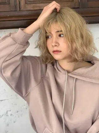 ミディアム 飯島 優衣のヘアスタイル