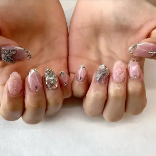 ネイル 💎🐰 saki. m 🐰💎のネイルデザイン