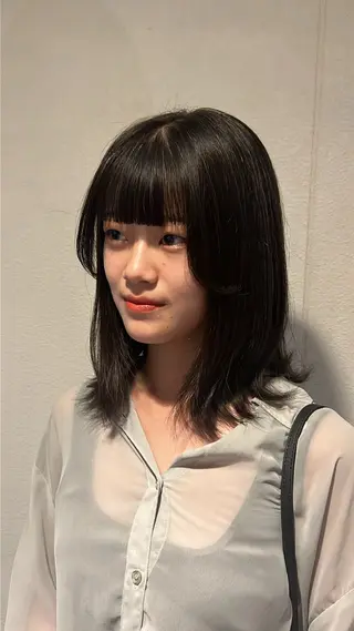 ミディアム 南 妃那のヘアスタイル