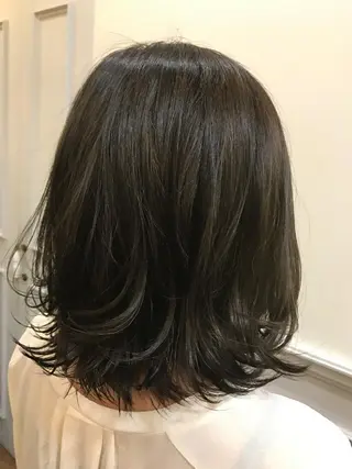 ミディアム カラー ひろせ かなのヘアスタイル
