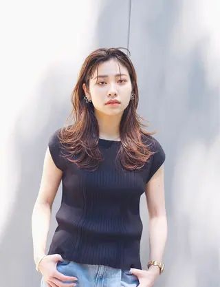 セミロング hoNua. 栄/透明感カラーのヘアスタイル