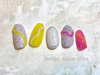 ネイル 根津 綾子のネイルデザイン