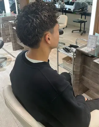 パーマ メンズ 佐野 太河のヘアスタイル