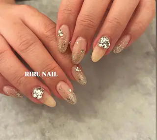 ネイル RIRU NAIL .のネイルデザイン