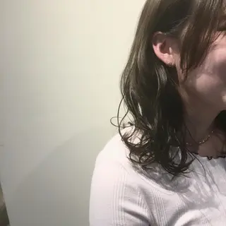 セミロング しのはら まどかのヘアスタイル