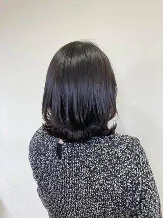ミディアム 梅山 美侑のヘアスタイル