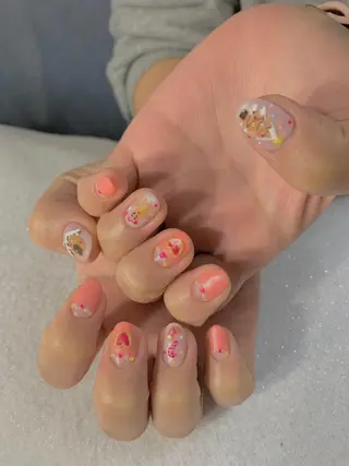 ネイル 手塚 里奈のネイルデザイン