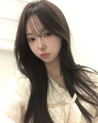 ロング カラー 上品モテヘア🩶 karen🩶のヘアスタイル