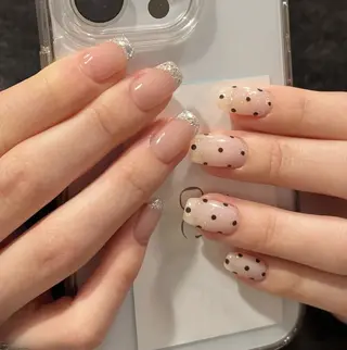 ネイル Queens 榊 まおのネイルデザイン