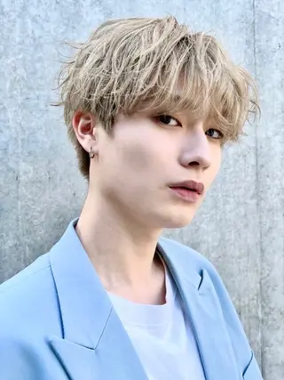 ショート 最強デザインカラー/ ブリーチ/アヤミ🌟のヘアスタイル